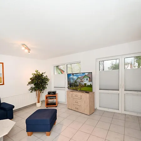 27 5 Weidenweg 1 E * Karlshagen