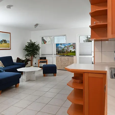 27 5 Weidenweg 1 E * Karlshagen